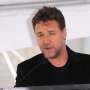 Barang-barang Russel Crowe Dilelang, Laku 2,8 Juta Dolar AS