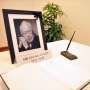 Setengah Juta Orang Beri Penghormatan Terakhir Bagi Lee Kuan Yew