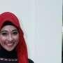 Diejek Suami, Poppy Bunga Bulat Berhijab