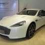 Aston Martin Goda Perempuan Indonesia dengan Rapide S