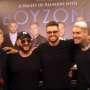 Jelang Konser Boyzone Para Fans Antre Berfoto Wall of Fame