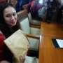 Diancam Bisa Masuk Penjara, Staf Cantik Anggota DPR Tak Takut