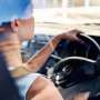 Mantap, Ini Rahasia Nenek Driver Taksi Online Masih Jago Nyetir