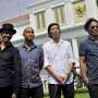 Slank Ikut Gunting Rambut Gembel di Dieng