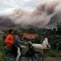 10 Ribu Orang Mengungsi Hindari Amuk Sinabung