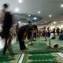 Yayak Nekat Curi Ponsel Milik Jemaah Salat Magrib di Masjid