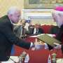 Vatikan Teken Perjanjian Internasional Pertama dengan Palestina