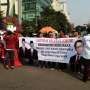 Penolak dan Pendukung Sutiyoso Berhadapan di Bundaran HI