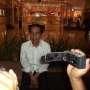 Pengunjung Bioskop Berebut Salaman dan Selfie dengan Jokowi