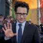 Tak Cuma Harrison Ford, JJ Abrams Pun Cedera di Syuting Star Wars