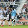 Sumbang Dua Gol, Toure Puncaki Daftar Top Skor