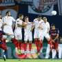 Barcelona Sementara Ungguli Sevilla