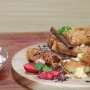 VIDEO: Resep Pisang Gulung Krim Stroberi