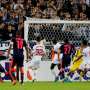 Liverpool Ditahan Bordeaux, Napoli Pesta Gol