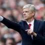 Lawan Bayern, Wenger Tantang Beknya Redam Lewandowski