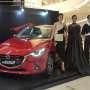 Tiga Desainer Ini Rancang Baju Terinspirasi dari Mazda2