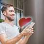 Cari Partner Semudah Pesan Pizza, Tinder Bisa Picu Ledakan HIV?