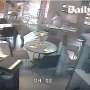 VIDEO: Karena Keajaiban, Perempuan Ini Lolos dari Maut di Paris