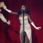 Ariana Grande Bius AMA 2015
