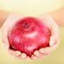 Tak Ingin Menangis Saat Kupas Bawang Merah, Ambil Sunion Saja!