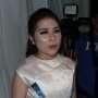 Prilly Latuconsina Ingin Sembuhkan Ibu dari Fobia Naik Pesawat