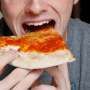 Demi Galang Dana, Lelaki Ini Santap Pizza Setiap Hari