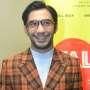 Gaya Konyol Reza Rahadian di "My Stupid Boss"