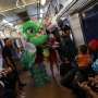 Unik, Atraksi Barongsai Hadir di Dalam KRL