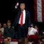 Trump Jawara di South Carolina, Clinton Tersenyum di Nevada