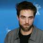 Robert Pattinson Dukung Kristen Stewart Jadi Pasangan Lesbi?