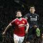 Fans Bikin Ulah, UEFA Dakwa MU dan Liverpool