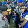 Upaya Bobotoh Bawa Senjata Tajam ke GBK Digagalkan Polisi
