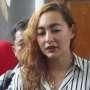 Disinggung soal Orang ke-3, Dewi Rezer : Mari Tanya kepada Angin