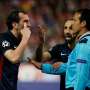 Lebam Disikut Suarez, Godin Justru Bela Striker Barcelona Itu