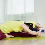 Pose Yoga Ini Bantu Redakan Nyeri Saat Haid