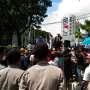 Ratusan Warga Demo di Balai Kota Ingin Lengserkan Ahok