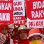 Bidan PTT Desak Jadi PNS