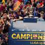 Barcelona Pawai Trofi La Liga