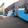 Bus Transjakarta Ditabrak Kereta Api di Gunung Sahari