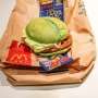 Burger Khusus Untuk Penggemar "Angry Bird"