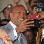Lucunya Ekspresi Bayi Dwayne 'The Rock' Saat Lihat Tato