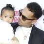 Disangka Curi Topi saat Konser, Chris Brown Digugat Fan