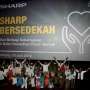 Sharp Ajak Anak Yatim Piatu Nonton Bareng