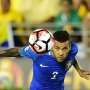 Tiba di Turin, Alves Jalani Pemeriksaan Medis