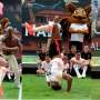 Berseragam Valencia, Nani Menari Capoeira di Mestalla