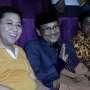 Ketum Golkar Nobar Film Rudy Habibie