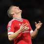 Schweini 'Ditendang' Mou dari Tim Utama, Ini Tanggapan Voller