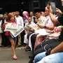 Putri Cantik Dhani Ikut Bagikan Tabloid saat Deklarasi Tolak Ahok