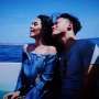 Foto Liburan Romantis Rizky Febian dengan Vebby Palwinta