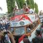 Owi & Butet Berterima Kasih kepada Buruh Pabrik Rokok di Kudus